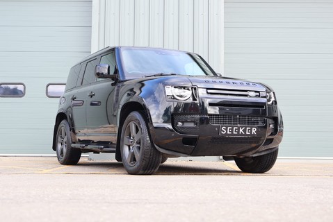 Land Rover Defender 110 D300 HARD TOP X-DYNAMIC HSE  AIR SUSPENSION AND REAR GENUINE SEATS FITTED 3