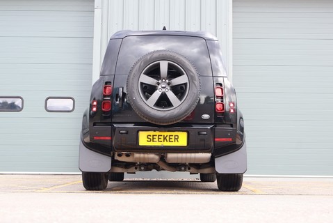 Land Rover Defender 110 D300 HARD TOP X-DYNAMIC HSE  AIR SUSPENSION AND REAR GENUINE SEATS FITTED 6