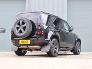 Land Rover Defender 110 D300 HARD TOP X-DYNAMIC HSE  AIR SUSPENSION AND REAR GENUINE SEATS FITTED 13