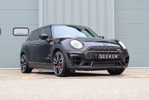 Mini Clubman JOHN COOPER WORKS ALL4 with Black pack added by seeker Pan roof Full leathe 3