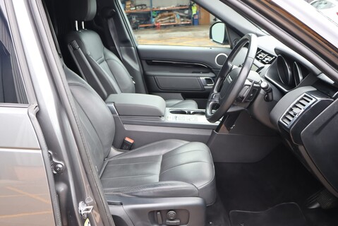 Land Rover Discovery D300 COMMERCIAL SE with Genuine Rear seat conversion fitted cost over 7500  20