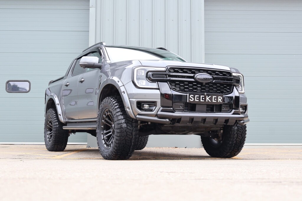 Ford Ranger BRAND NEW PLATINUM ECOBLUE 3.0 V6 STYLED BY SEEKER FULL LIFT 35 WHEELS 2