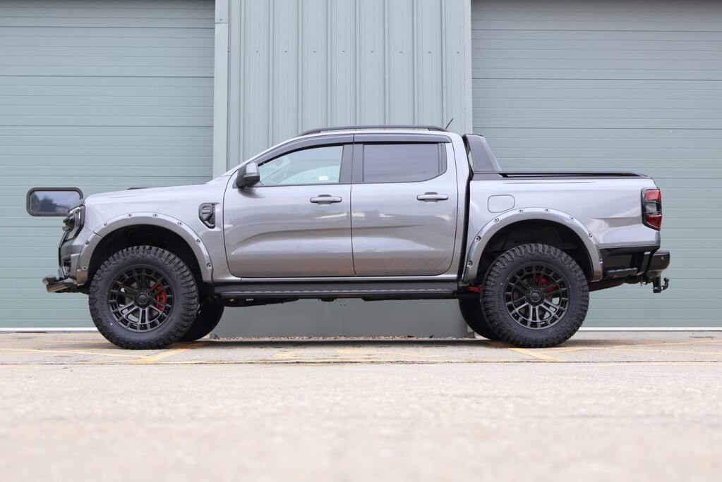 Ford Ranger BRAND NEW PLATINUM ECOBLUE 3.0 V6 STYLED BY SEEKER FULL LIFT 35 WHEELS 3