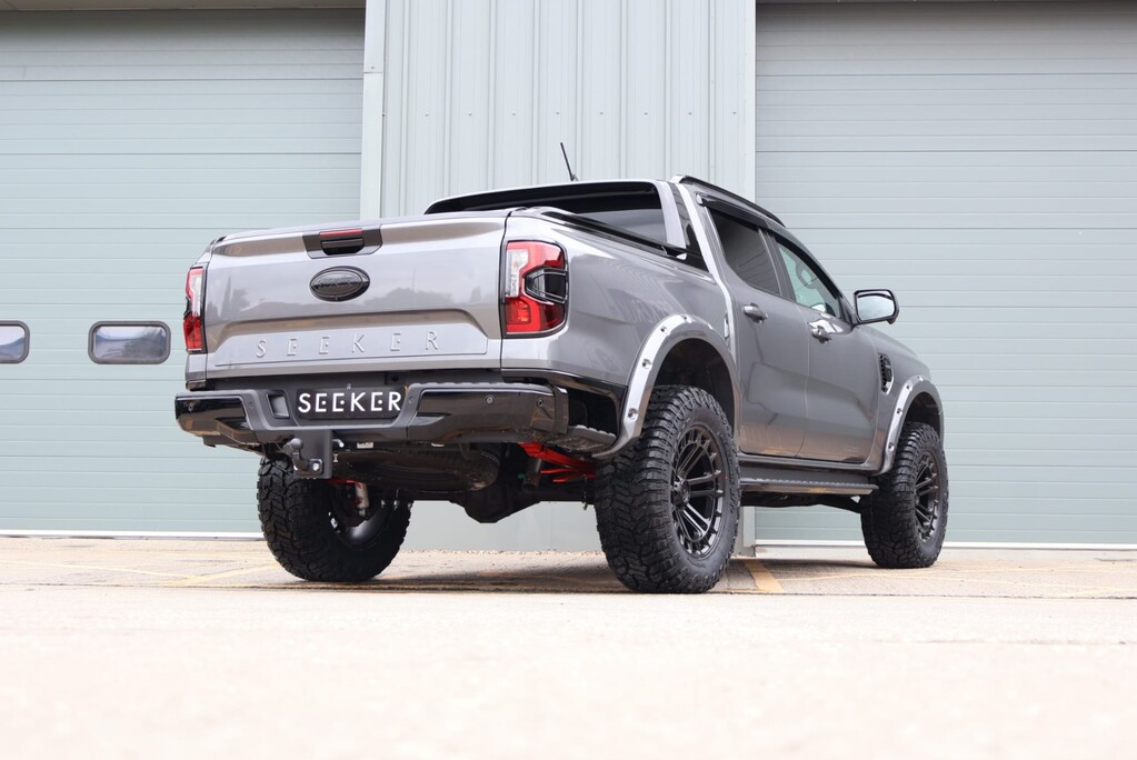 Ford Ranger BRAND NEW PLATINUM ECOBLUE 3.0 V6 STYLED BY SEEKER FULL LIFT 35 WHEELS 7