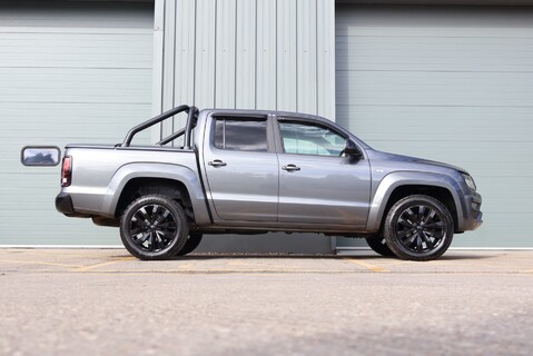 Volkswagen Amarok 3.0 DC V6 TDI BLACK EDITION 4MOTION STYLED BY SEEKER LOOKS AMAZING  7