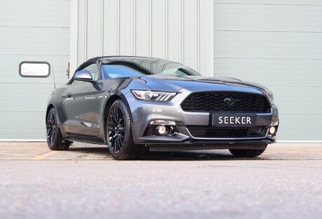 Ford Mustang ECOBOOST  high gloss finish on all Matt plastics Upgraded exhaust 