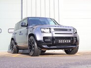 Land Rover Defender 110 HARD TOP WITH FULL SEEKER BODY STYLING AND SVR SEATS FITTED £20K SPEND  1