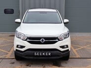 SsangYong Musso EX with a 3.5 ton towing capacity rear load cover roll bar seeker styled 4