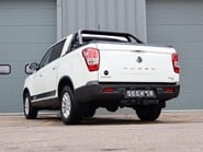 SsangYong Musso EX with a 3.5 ton towing capacity rear load cover roll bar seeker styled 5