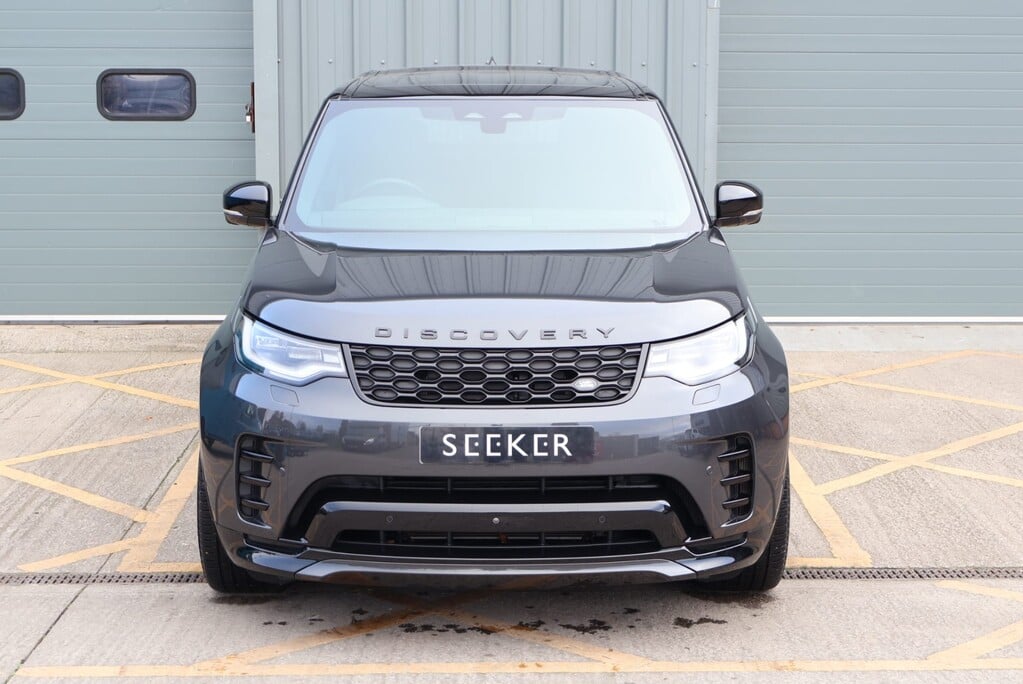 Land Rover Discovery COMMERCIAL DYNAMIC HSE 22 inch wheels deployable towbar wireless charger  10