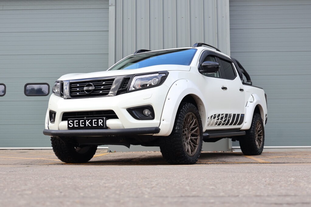 Nissan Navara DCI N-GUARD SHR DCB STYLED BY SEEKER LOOKS STUNNING  3