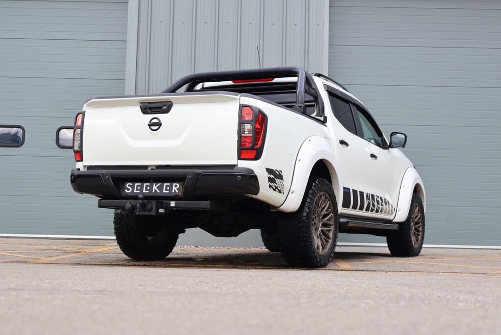 Nissan Navara DCI N-GUARD SHR DCB STYLED BY SEEKER LOOKS STUNNING  4