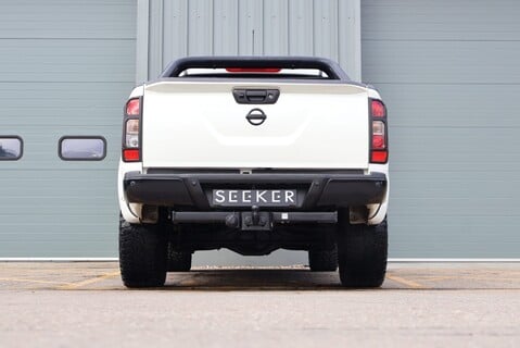 Nissan Navara DCI N-GUARD SHR DCB STYLED BY SEEKER LOOKS STUNNING  5