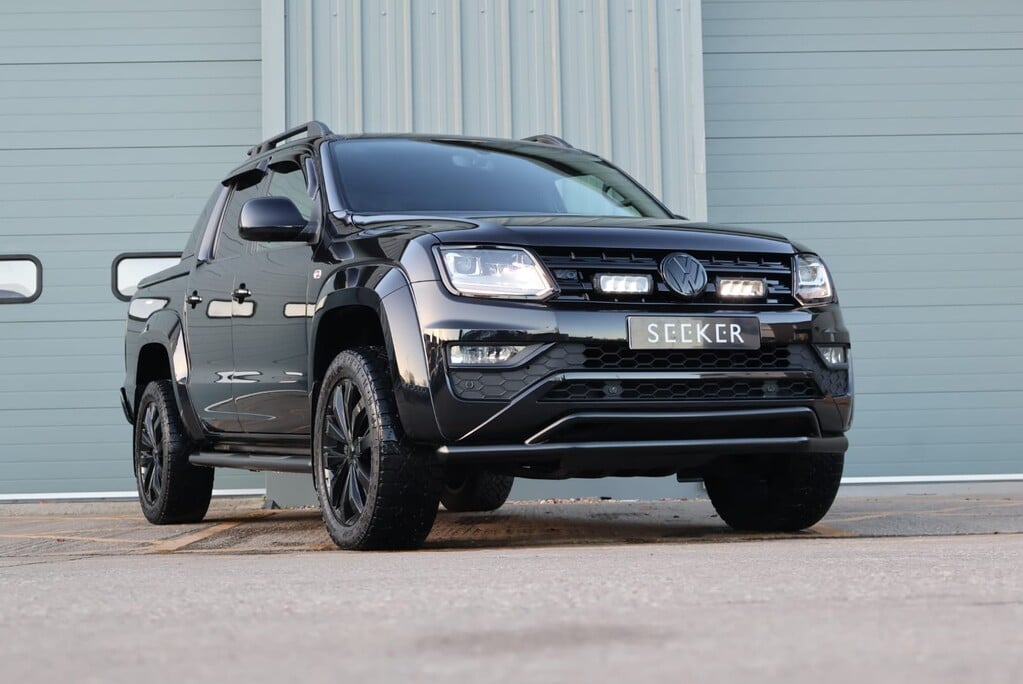 Volkswagen Amarok DC V6  AVENTURA Black EDITION 4MOTION FULL STYLING KIT AND REAR LOAD COVER  1