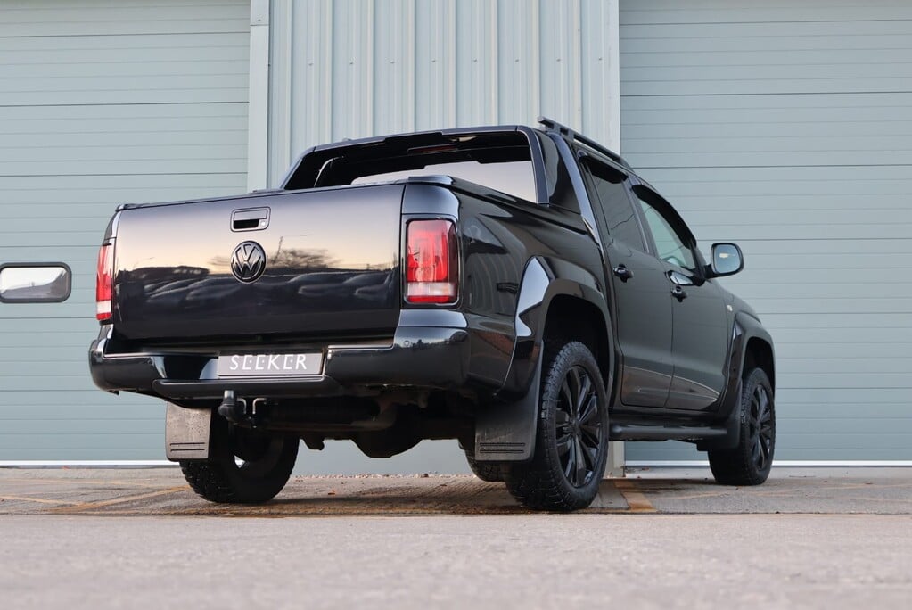 Volkswagen Amarok DC V6  AVENTURA Black EDITION 4MOTION FULL STYLING KIT AND REAR LOAD COVER  9