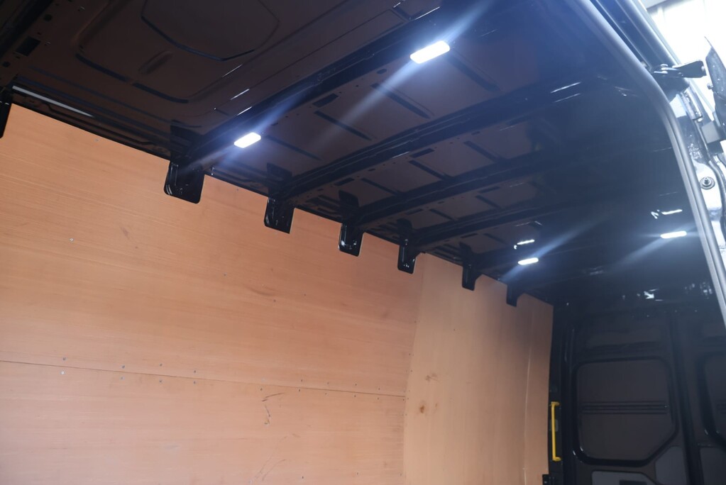 Volkswagen Crafter CR35 TDI  TRENDLINE  business  LWB High roof 4MOTION 4x4 styled by seeker  22