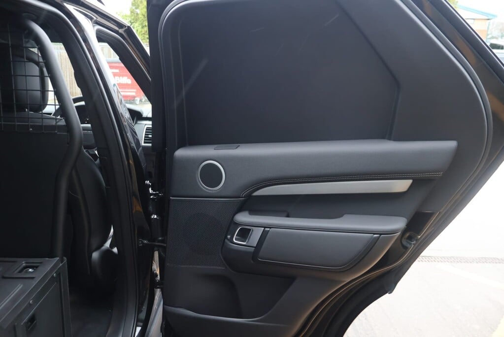 Land Rover Discovery BRAND NEW D350  COMMERCIAL R  DYNAMIC HSE ASK ABOUT REAR SEAT CONVERSIONS  18