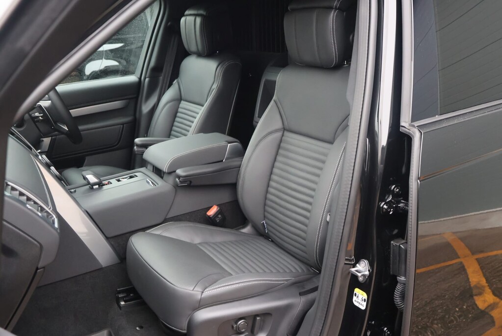 Land Rover Discovery BRAND NEW D350  COMMERCIAL R  DYNAMIC HSE ASK ABOUT REAR SEAT CONVERSIONS  13