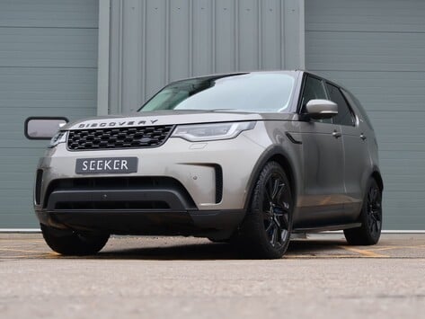 Land Rover Discovery HSE MHEV new Shape  12k dealer upgrades inc Genuine electric rear seat