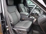 Land Rover Discovery BRAND NEW COMMERCIAL DYNAMIC HSE WITH A GENUINE LANDROVER REAR SEAT FITTED 12