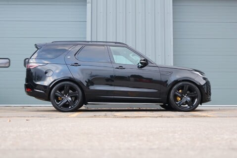 Land Rover Discovery R-DYNAMIC HSE MHEV with a rear seat conversion styled by seeker 7