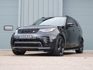 Land Rover Discovery R-DYNAMIC HSE MHEV with a rear seat conversion styled by seeker 3