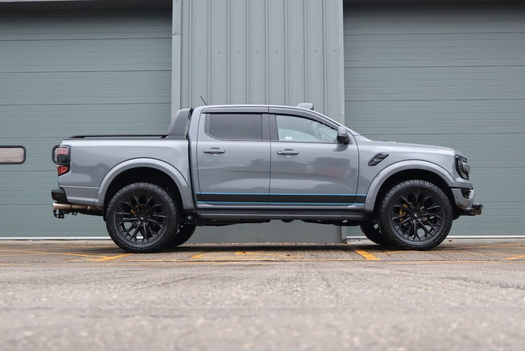 Ford Ranger BRAND NEW 3.0 V6 RAPTOR styled by seeker with over 9k dealer styling  7