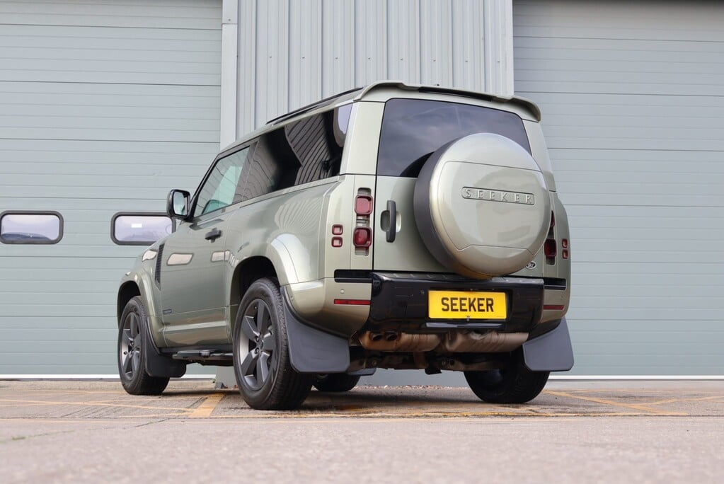 Land Rover Defender 90 HARD TOP commercial Hse front and rear seat conversion Heritage edition  9