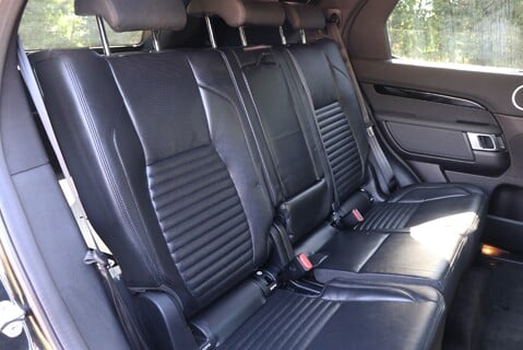 Land Rover Discovery Brand new COMMERCIAL DYNAMIC HSE with a genuine rear seat conversion fitted 14