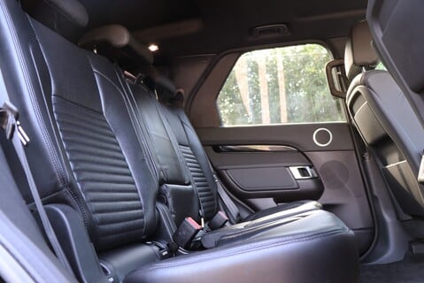 Land Rover Discovery Brand new COMMERCIAL DYNAMIC HSE with a genuine rear seat conversion fitted 16