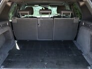 Land Rover Discovery Brand new COMMERCIAL DYNAMIC HSE with a genuine rear seat conversion fitted 33