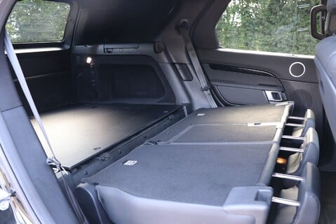 Land Rover Discovery Brand new COMMERCIAL DYNAMIC HSE with a genuine rear seat conversion fitted 15