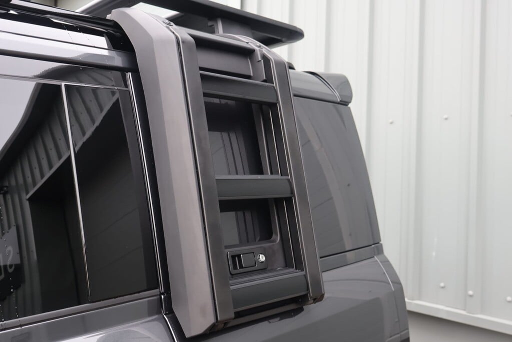 Land Rover Defender BRAND NEW HARD TOP D250 WORLD TOUR EDITION WITH GENUINE REAR SEATS FITTED 19