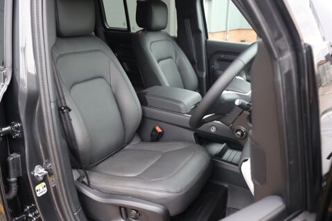 Land Rover Defender BRAND NEW HARD TOP D250 WORLD TOUR EDITION WITH GENUINE REAR SEATS FITTED 27