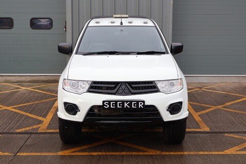 Mitsubishi L200 DI-D 4X4 4LIFE LB DCB super low miles Verified with HPi  styled by seeker 7