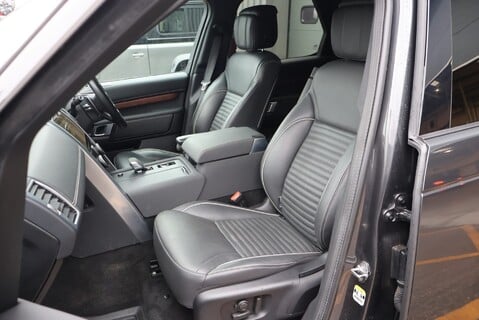 Land Rover Discovery R-DYNAMIC HSE MHEV 22 INCH WHEELS HUGE SPEC GENUINE REAR SEATS FITTED 22