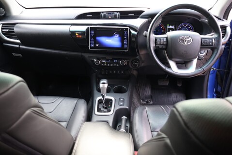 Toyota Hilux INVINCIBLE 4WD D-4D NAV DCB AUTO FACELIFT STYLED BY SEEKER STUNNING EXAMPLE 13