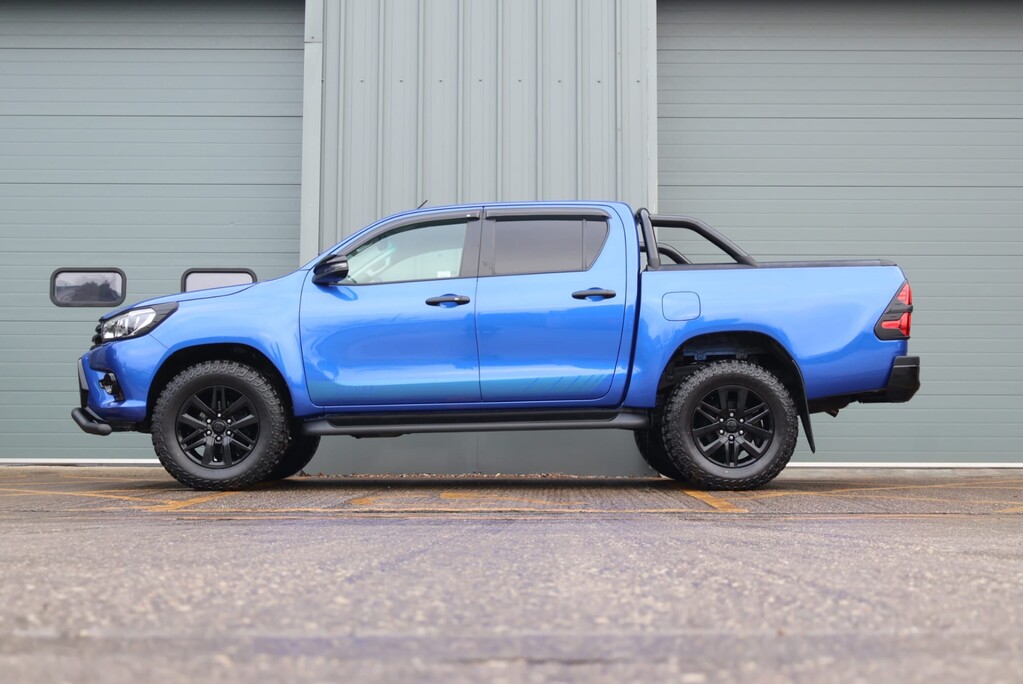 Toyota Hilux INVINCIBLE 4WD D-4D NAV DCB AUTO FACELIFT STYLED BY SEEKER STUNNING EXAMPLE 6