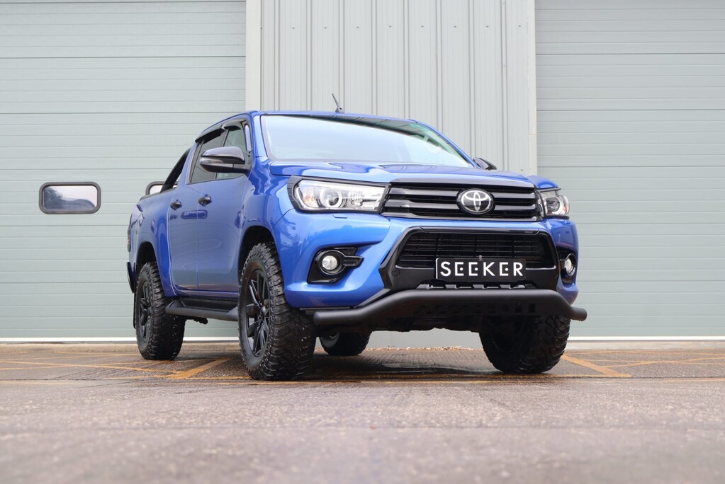 Toyota Hilux INVINCIBLE 4WD D-4D NAV DCB AUTO FACELIFT STYLED BY SEEKER STUNNING EXAMPLE 1