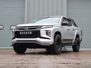 Mitsubishi L200 NEW SHAPE DI-D WARRIOR DCB STYLED BY SEEKER 1 OWNER STUNNING EXAMPLE  1