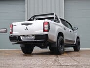 Mitsubishi L200 NEW SHAPE DI-D WARRIOR DCB STYLED BY SEEKER 1 OWNER STUNNING EXAMPLE  5