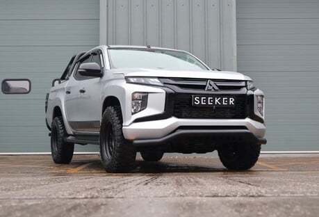 Mitsubishi L200 NEW SHAPE DI-D WARRIOR DCB STYLED BY SEEKER 1 OWNER STUNNING EXAMPLE 