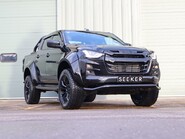 Isuzu D-Max BRAND NEW PRE REG V-CROSS DCB 2 INCH OLD MAN EMU LIFT SEEKER BLACK EDITION  3