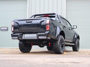 Isuzu D-Max BRAND NEW PRE REG V-CROSS DCB 2 INCH OLD MAN EMU LIFT SEEKER BLACK EDITION  7