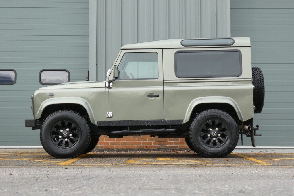 Land Rover Defender 90 TD HARD TOP WITH full styling bespoke  heritage edition HUGE spend 4 seats 6