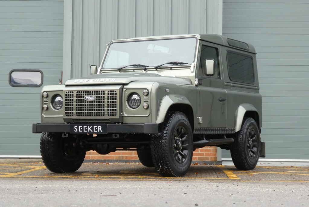 Land Rover Defender 90 TD HARD TOP WITH full styling bespoke  heritage edition HUGE spend 4 seats 1