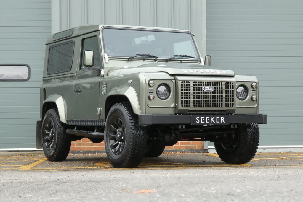 Land Rover Defender 90 TD HARD TOP WITH full styling bespoke  heritage edition HUGE spend 4 seats 3