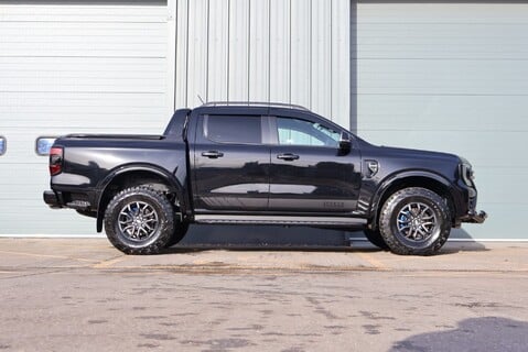 Ford Ranger Brand new 3.0 V6  WILDTRAK Black edition  with raptor wheels seeker  styled 9