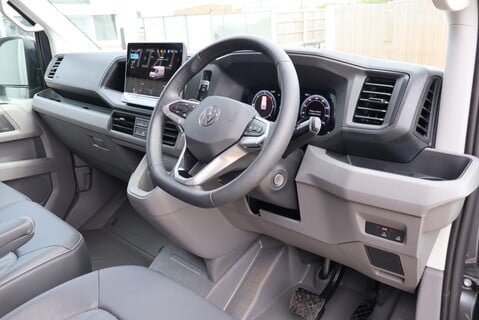 Volkswagen Crafter Brand new CR35 TDI L H/R P/V COMMERCE PLUS 4MOTION LWB styled by seeker 4X4 21