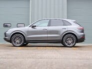 Porsche Cayenne V6 TIPTRONIC HUGE FACTORY SPEC PRICE MATCH OFFER 2 year Porsche warranty  6